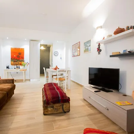 Apartment Tres Jolie Maison